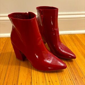 Sugar Evvie Women’s Red Patent Faux Leather Ankle Boots Size 9 - Gently Used